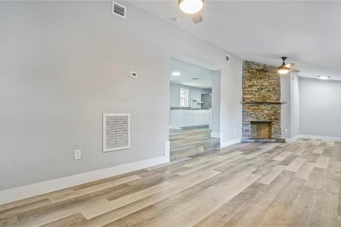 Casa en venta en Apopka, Florida, 3 dormitorios, 124.86 m2 № 1917314 - foto 9