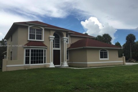 Villa ou maison à Loxahatchee Groves, Floride 6 chambres, 327.57 m2 № 2079886
