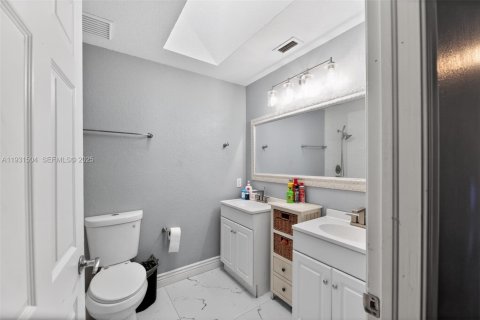 Villa ou maison à vendre à Loxahatchee Groves, Floride: 6 chambres, 327.57 m2 № 2079886 - photo 17