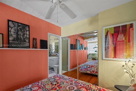 Condominio en venta en Miami Beach, Florida, 41.81 m2 № 1893357 - foto 14