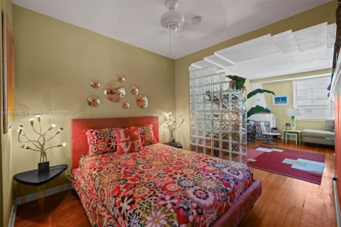 Condominio en venta en Miami Beach, Florida, 41.81 m2 № 1893357 - foto 13