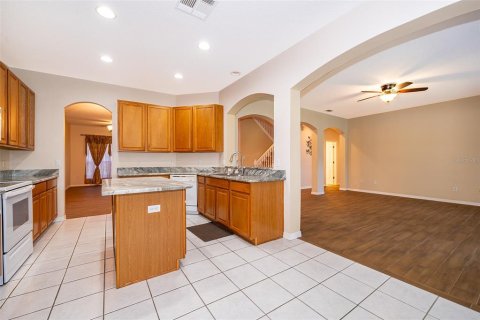 Casa en venta en Oviedo, Florida, 5 dormitorios, 280.29 m2 № 1719640 - foto 2