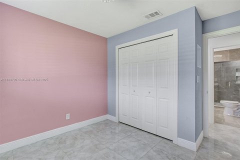 Villa ou maison à vendre à Lehigh Acres, Floride: 4 chambres, 167.22 m2 № 1942481 - photo 22