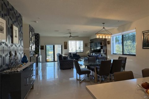 Купить виллу или дом в Дорал, Флорида 3 спальни, 273.69м2, № 1991540 - фото 14