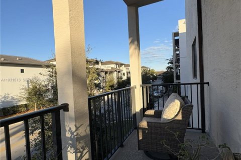 Купить виллу или дом в Дорал, Флорида 3 спальни, 273.69м2, № 1991540 - фото 7