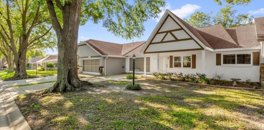 Condo in Ocala, Florida, 2 bedrooms № 1650312