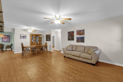 Condo in Ocala, Florida, 2 bedrooms  № 1650312 - photo 7