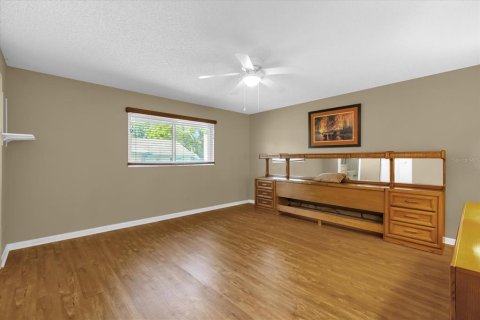 Condo in Ocala, Florida, 2 bedrooms  № 1650312 - photo 17