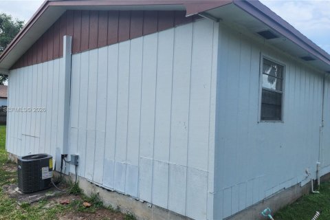 Apartment in Palm Beach Gardens, Florida 2 bedrooms, 66.89 sq.m. № 2000324 - photo 2