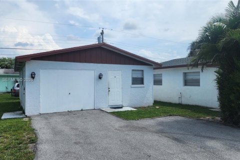 Apartment in Palm Beach Gardens, Florida 2 bedrooms, 66.89 sq.m. № 2000324