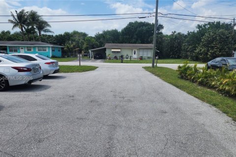 Apartment in Palm Beach Gardens, Florida 2 bedrooms, 66.89 sq.m. № 2000324 - photo 3