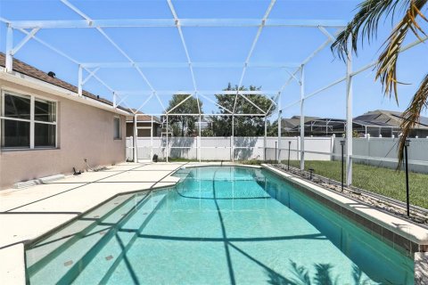 House in Orlando, Florida 4 bedrooms, 183.85 sq.m. № 1847331 - photo 30