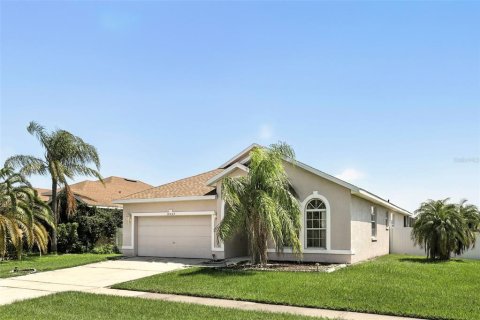 House in Orlando, Florida 4 bedrooms, 183.85 sq.m. № 1847331 - photo 2