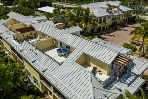 Townhouse in Tequesta, Florida 3 bedrooms, 161 sq.m. № 2267689 - photo 21
