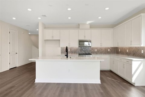 House in Lakewood Ranch, Florida 4 bedrooms, 237.55 sq.m. № 1523238 - photo 10