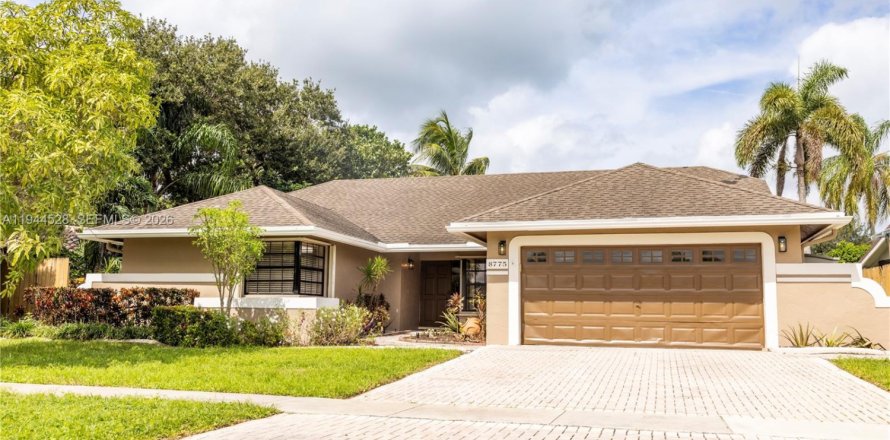 Дом в Купер-Сити, Флорида 3 спальни, 172.05м2 № 2001075