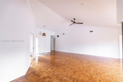 Снять в аренду виллу или дом в Купер-Сити, Флорида 3 спальни, 172.05м2, № 2001075 - фото 8