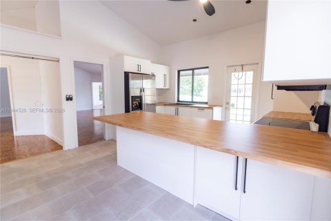 Снять в аренду виллу или дом в Купер-Сити, Флорида 3 спальни, 172.05м2, № 2001075 - фото 11