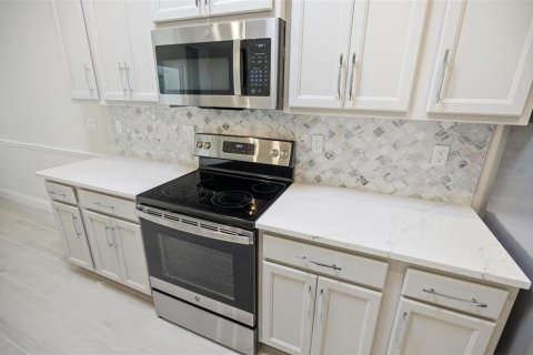 House in Palm Coast, Florida 3 bedrooms, 167.78 sq.m. № 2106594 - photo 22