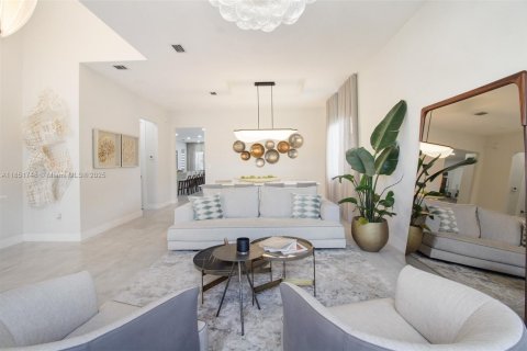Villa ou maison à vendre à Miami, Floride: 5 chambres, 243.13 m2 № 1975657 - photo 9