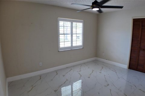 Villa ou maison à vendre à Orlando, Floride: 3 chambres, 145.21 m2 № 2203182 - photo 25