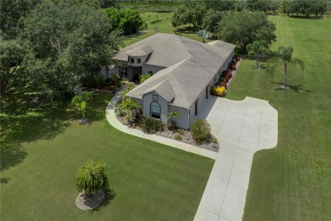 Casa en venta en Groveland, Florida, 4 dormitorios, 338.91 m2 № 1906688 - foto 2