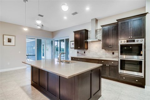Casa en venta en Groveland, Florida, 4 dormitorios, 338.91 m2 № 1906688 - foto 9