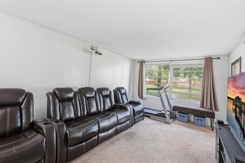 Condo in Plantation, Florida, 3 bedrooms № 2250054 - photo 9