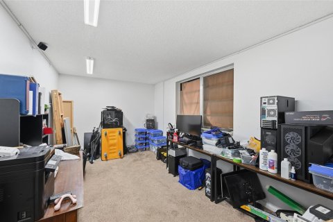Condo in Plantation, Florida, 3 bedrooms № 2250054 - photo 22