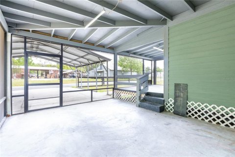 House in Starke, Florida 3 bedrooms, 146.04 sq.m. № 2111602 - photo 4