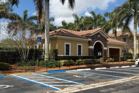 Adosado en venta en Davie, Florida, 4 dormitorios, 193.7 m2 № 2042554 - foto 6