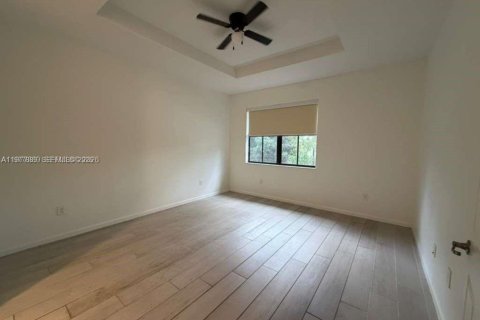 Adosado en venta en Davie, Florida, 4 dormitorios, 193.7 m2 № 2042554 - foto 9