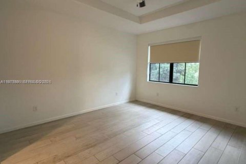 Adosado en venta en Davie, Florida, 4 dormitorios, 193.7 m2 № 2042554 - foto 10