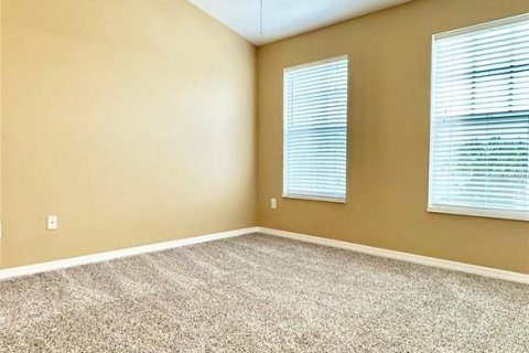 Townhouse in Tampa, Florida 2 bedrooms, 105.35 sq.m. № 2100484 - photo 18