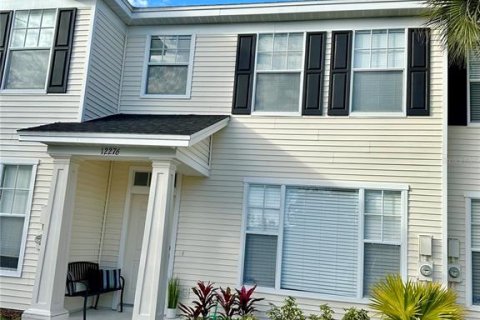 Townhouse in Tampa, Florida 2 bedrooms, 105.35 sq.m. № 2100484