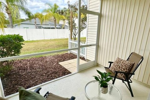 Townhouse in Tampa, Florida 2 bedrooms, 105.35 sq.m. № 2100484 - photo 28