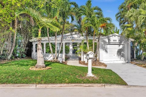 Casa en venta en Surfside, Florida, 3 dormitorios, 137.96 m2 № 2070484 - foto 7