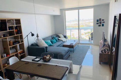 Copropriété à louer à Miami, Floride: 2 chambres, 98.29 m2 № 1949464 - photo 8