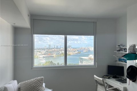 Copropriété à louer à Miami, Floride: 2 chambres, 98.29 m2 № 1949464 - photo 14