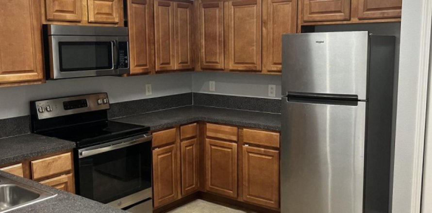 House in Jacksonville, Florida 3 bedrooms, 107.49 sq.m. № 883076