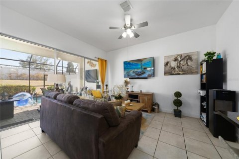 Touwnhouse à vendre à Davenport, Floride: 3 chambres, 164.53 m2 № 2130955 - photo 11