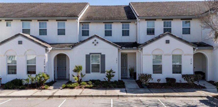 Touwnhouse à Davenport, Floride 3 chambres, 164.53 m2 № 2130955