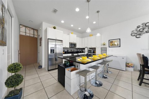 Touwnhouse à vendre à Davenport, Floride: 3 chambres, 164.53 m2 № 2130955 - photo 9