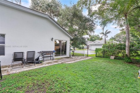 House in Davie, Florida 3 bedrooms, 128.39 sq.m. № 2244039 - photo 19