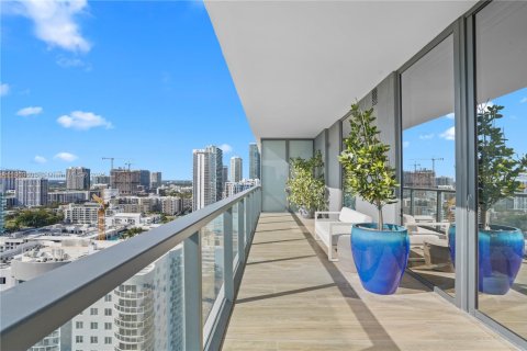 Copropriété à vendre à Miami, Floride: 3 chambres, 254.83 m2 № 1966234 - photo 29