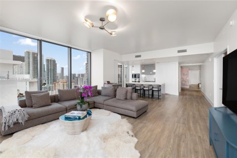 Copropriété à vendre à Miami, Floride: 3 chambres, 254.83 m2 № 1966234 - photo 9