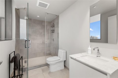 Copropriété à vendre à Miami, Floride: 3 chambres, 254.83 m2 № 1966234 - photo 17