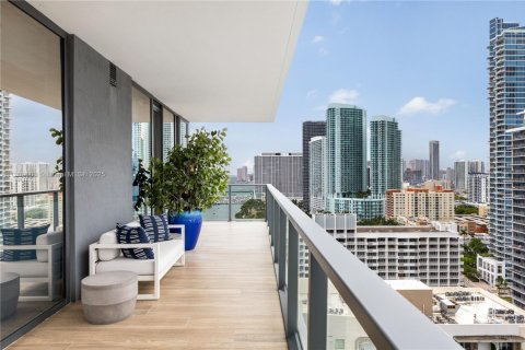 Copropriété à vendre à Miami, Floride: 3 chambres, 254.83 m2 № 1966234 - photo 18