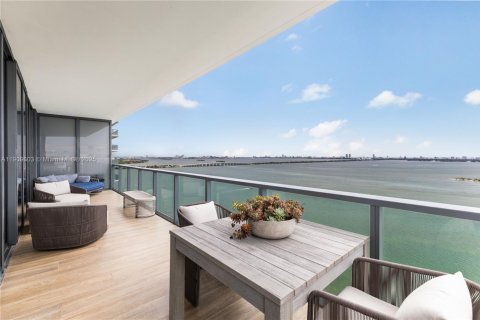 Copropriété à vendre à Miami, Floride: 3 chambres, 254.83 m2 № 1966234 - photo 21