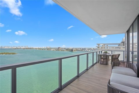 Copropriété à vendre à Miami, Floride: 3 chambres, 254.83 m2 № 1966234 - photo 2